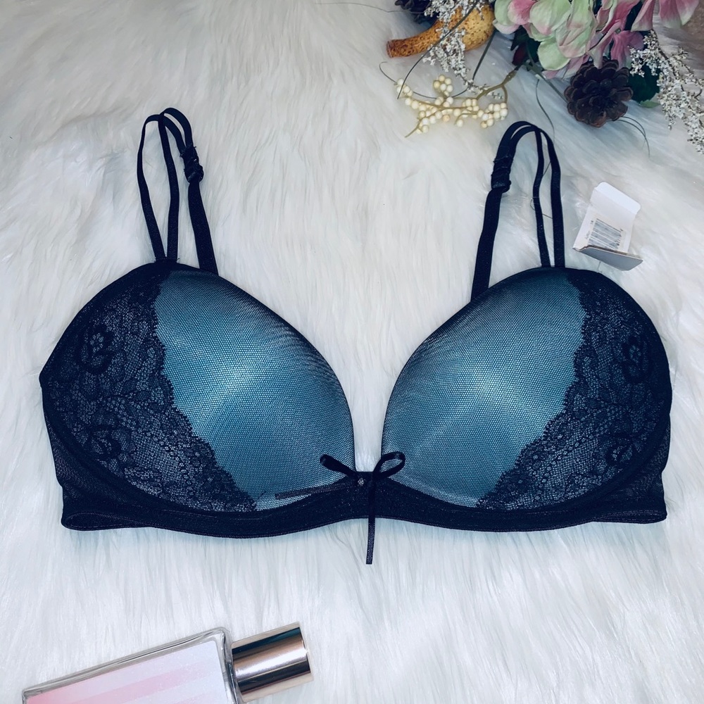 NEW Vassarette push up plunge lace bra